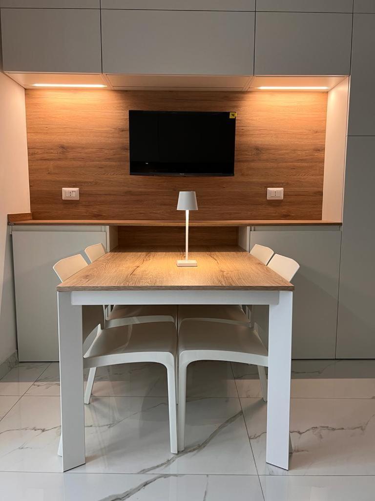 Smart Apartment *